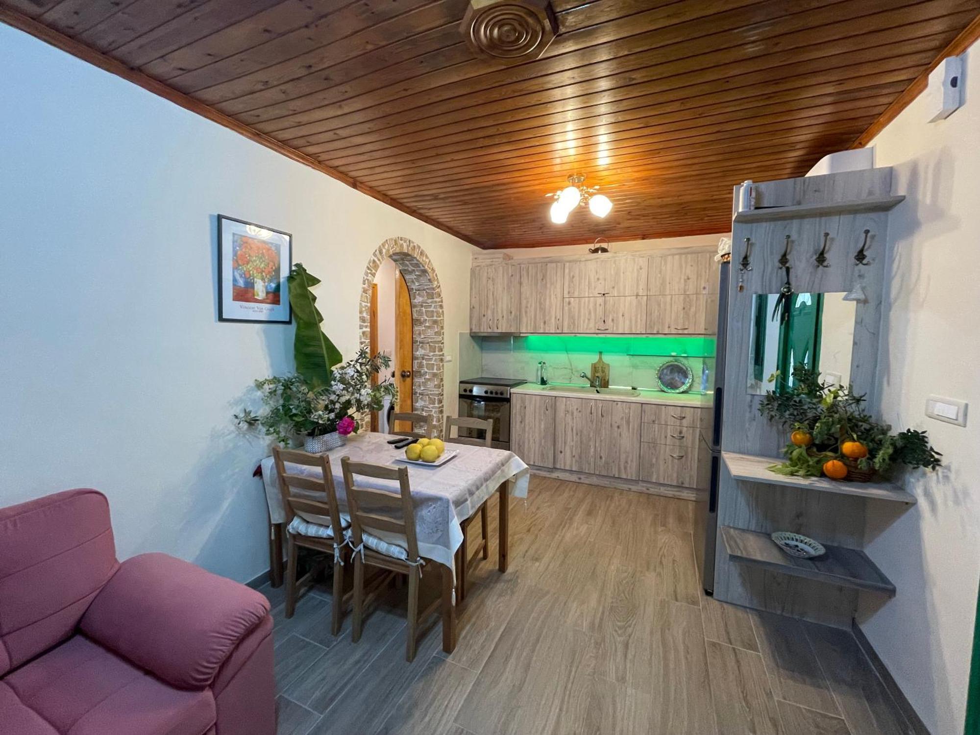Paola Apartment